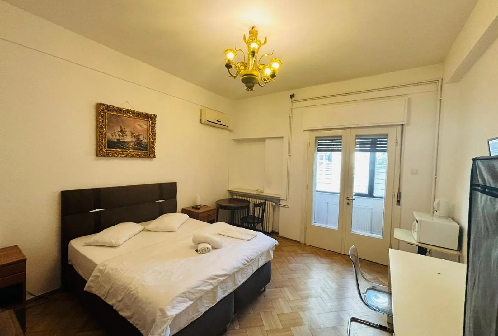 Iancu Apartments Bucharest 0*,